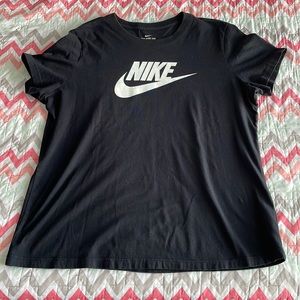 Nike T-shirt